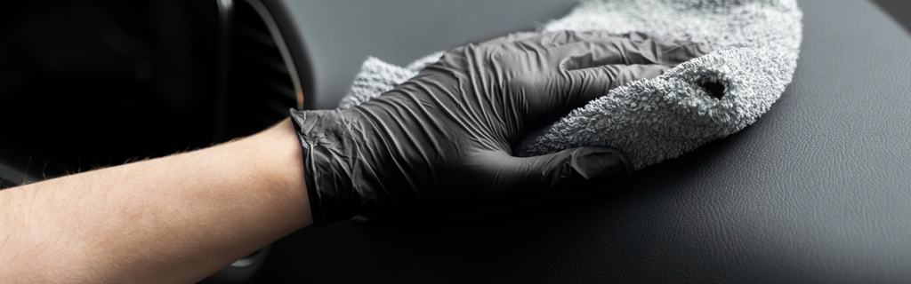 Ventajas del uso de Armor All en tu auto: protección, brillo y durabilidad