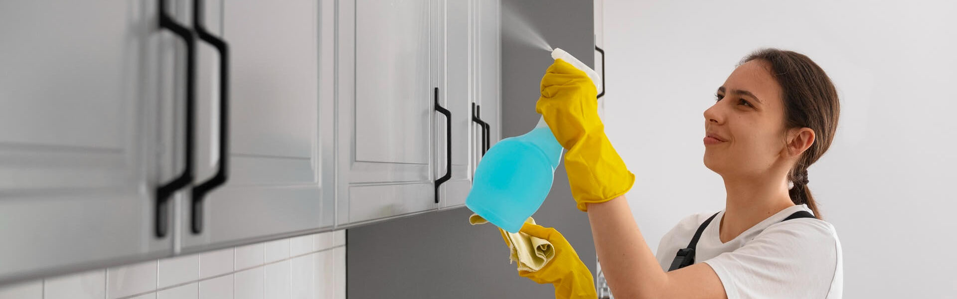 Cómo Renovar tu espacio: Guía de limpieza profunda para el cambio de estación